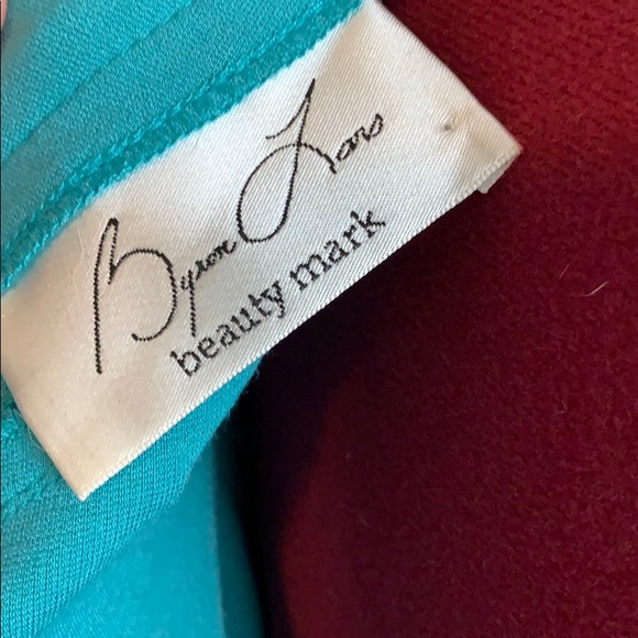 Bryan Lars dress - Picture 5 of 7